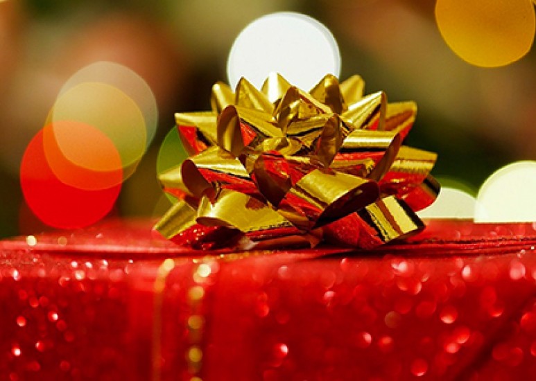 Consider holiday gifts that give back to Community's patients. 