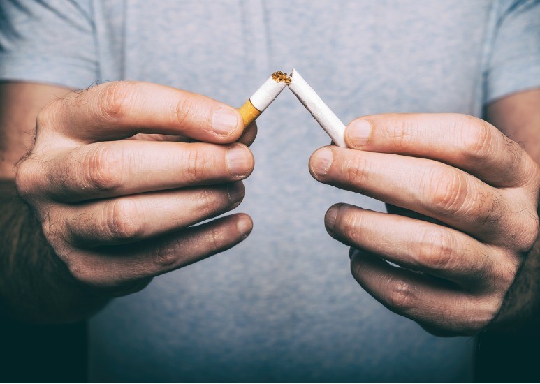 Lung Cancer Symptoms & Causes 