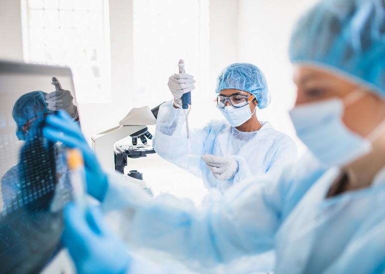 genomics testing in lab