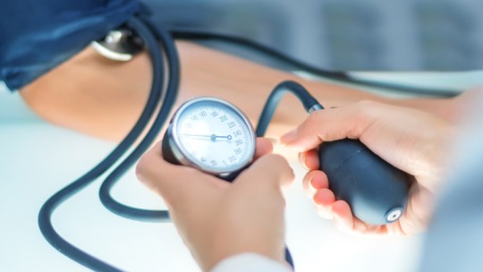 Blood pressure gauge check
