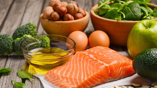 foods with unsaturated and healthy fats