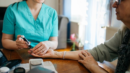 Patient getting A1C diabetes test at home